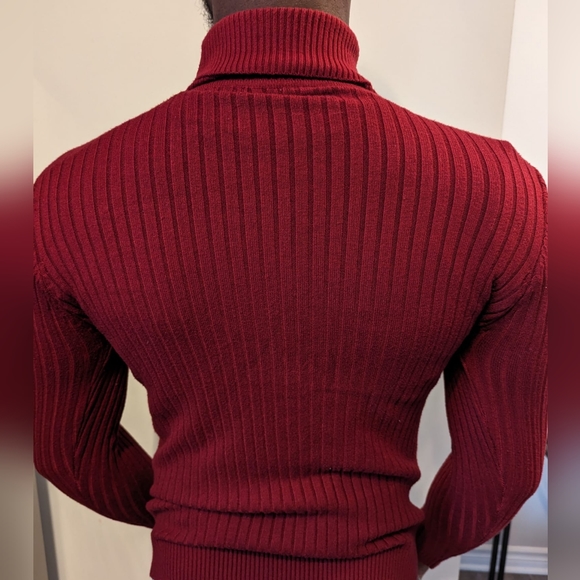 Roll-neck - Picture 3 of 4